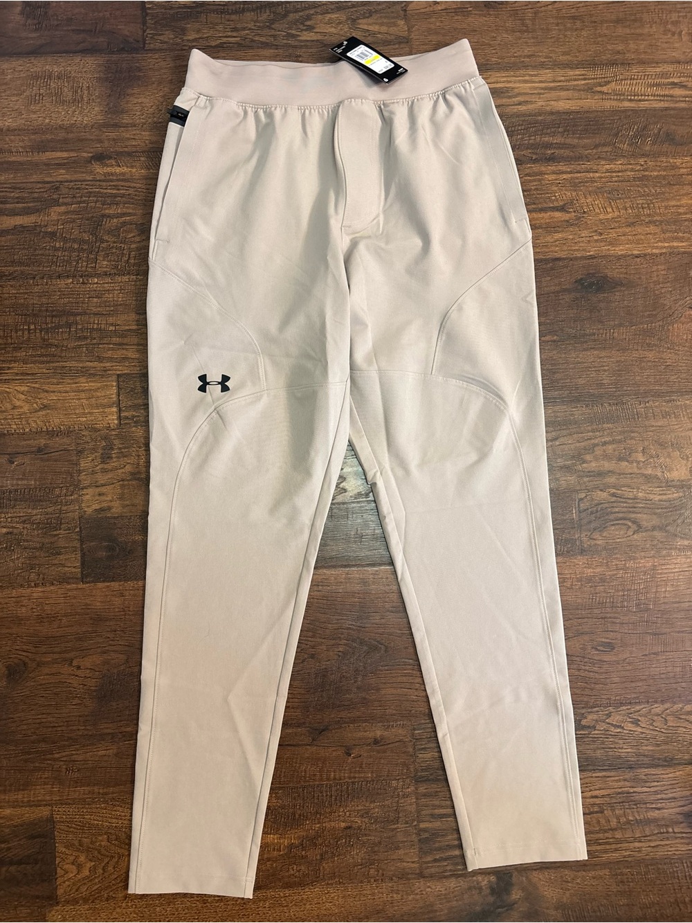 NWT Under Armour Men's Unstoppable Tapered Pants Medium Khaki/Mocha